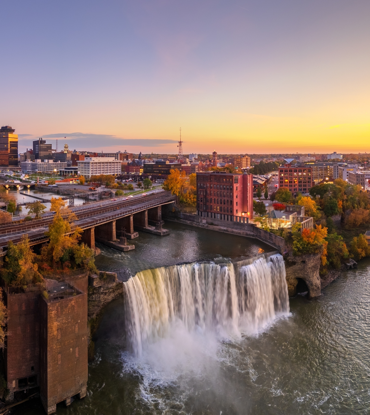 New York High Falls 
Riverfront Market